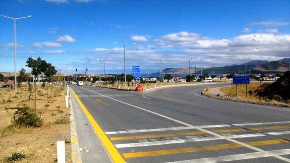 Tatvan\'da 5 Köyde Sokağa Çıkma Yasağı