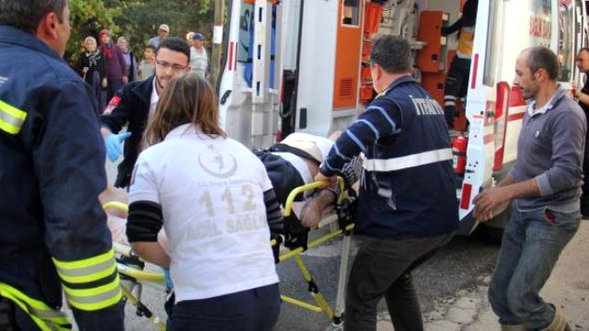 Yangından Kurtarılan Yaşlı Adama Dakikalarca Kalp Masajı