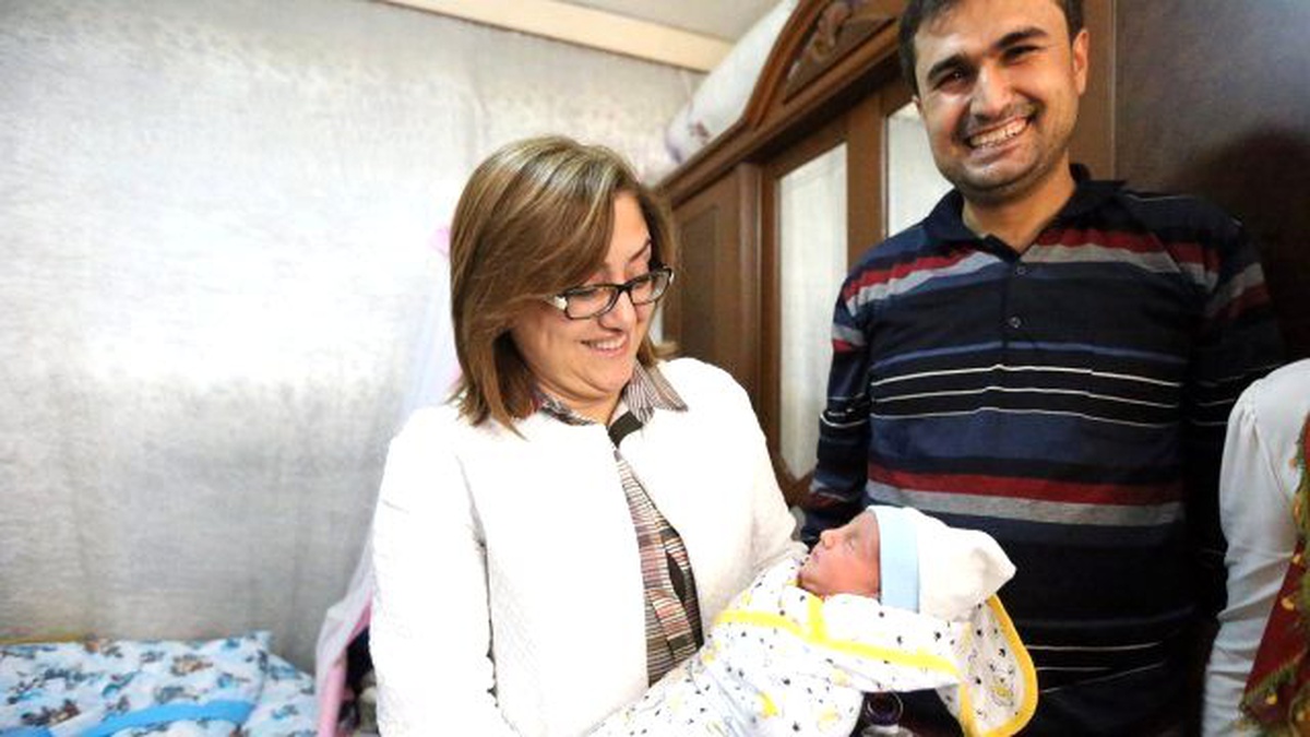 Yıllardır Bekledikleri Bebeklerine Kavuştular