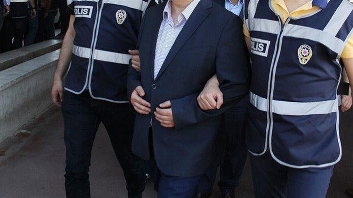 Antalya Kumluca\'da Fetö Soruşturması: 9 Tutuklama