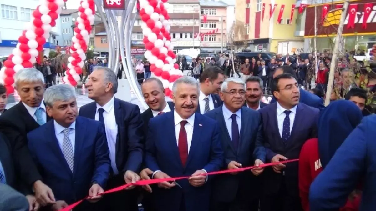 Bakan Arslan, Sarıkamış\'ta \'Demokrasi Meydanı\'nın Açılışını Yaptı