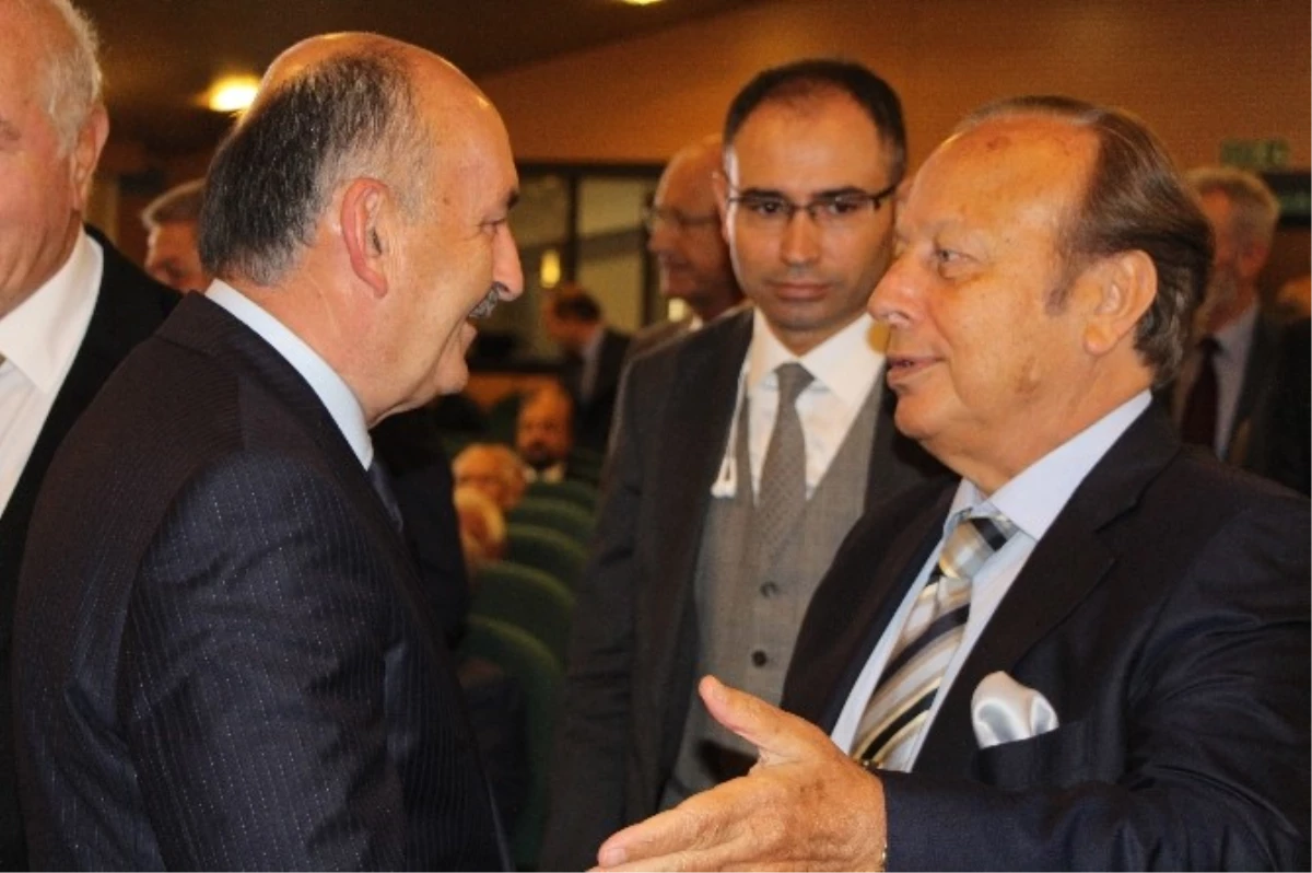 Bakan Müezzinoğlu, Deniz Ticaret Odası Meclis Toplantısı\'na Katıldı