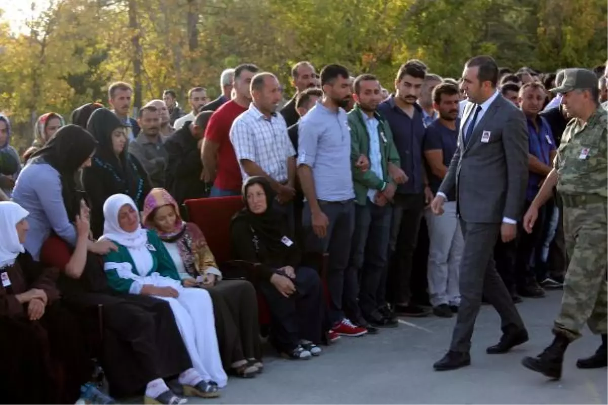 Beytüşşebap\'ta PKK\'dan Bombalı Tuzak; 1 Korucu Şehit, 5 Yaralı (2)