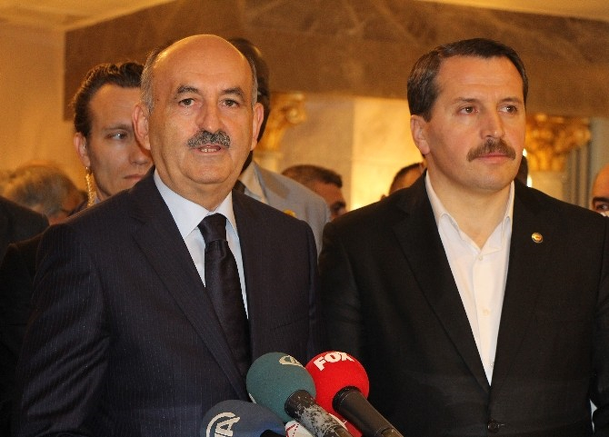 Çalışma Bakanı Müezzinoğlu\'ndan \'Emeklilere Promosyon\' Açıklaması