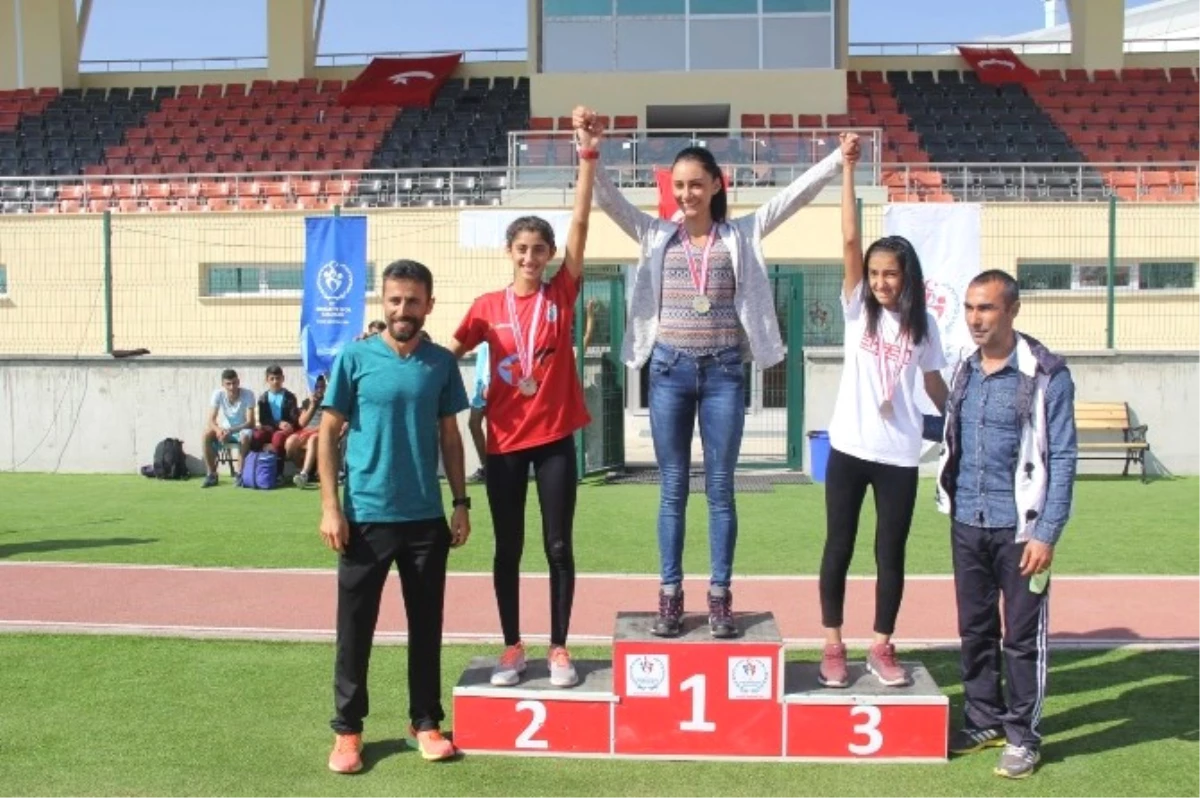 Erzincan\'da "Amatör Spor Haftası" Atletizm Yarışmaları