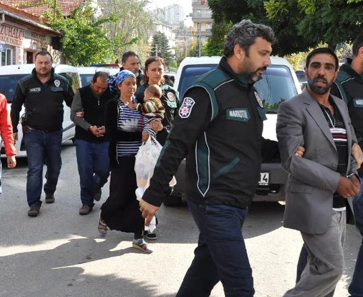 Eskişehir\'de Uyuşturucu Operasyonu: 3 Gözaltı