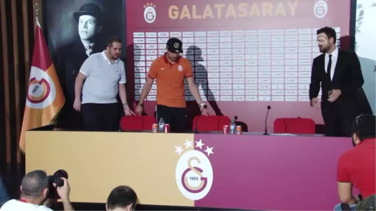 Galatasaraylı Futbolcu Lukas Podolski (1)