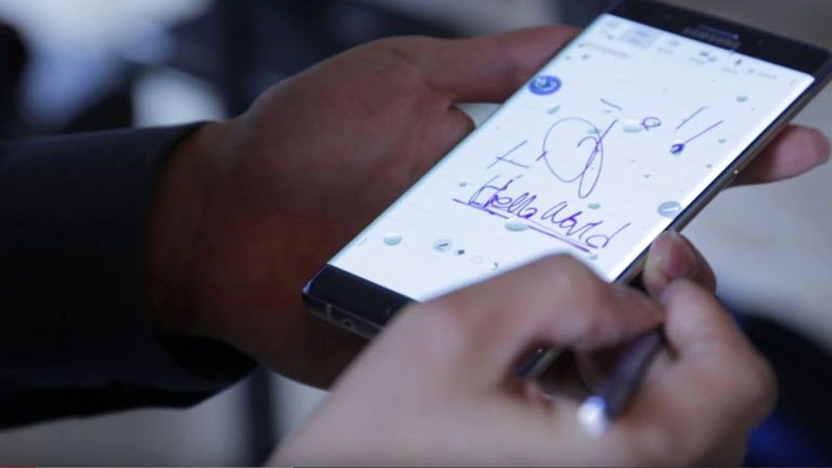 Galaxy Note 7 Aşkı" Patlama Tanımıyor!