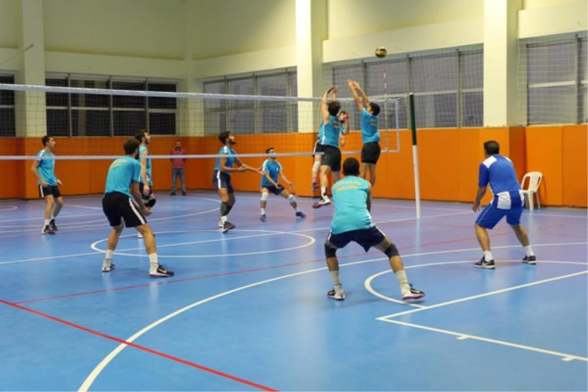 Haliliye Voleybol Takımı Hazırlıklarını Tamamladı