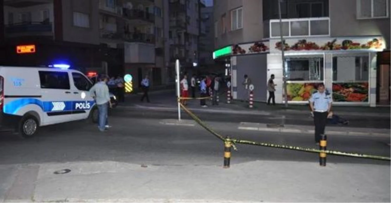 İzmir\'de Evinin Balkonundan Düşen Kişi Öldü