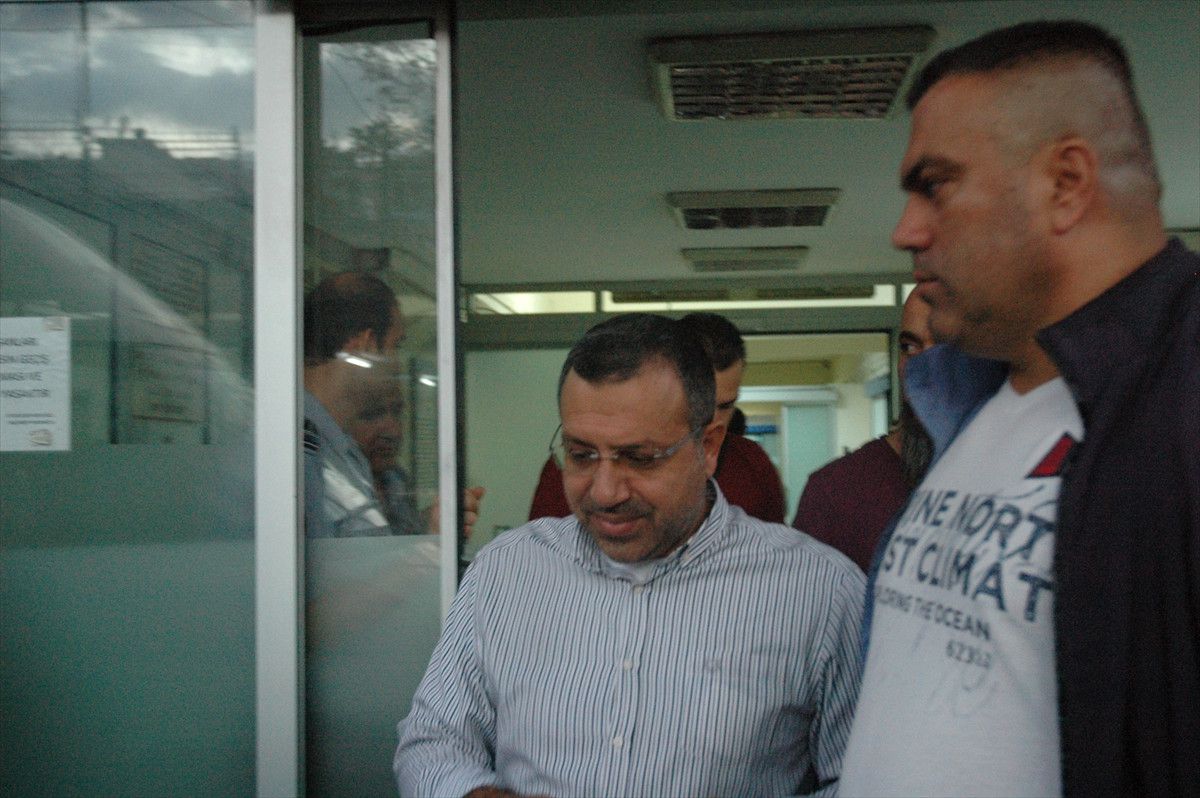 İzmir\'de Fetö/pdy Operasyonu