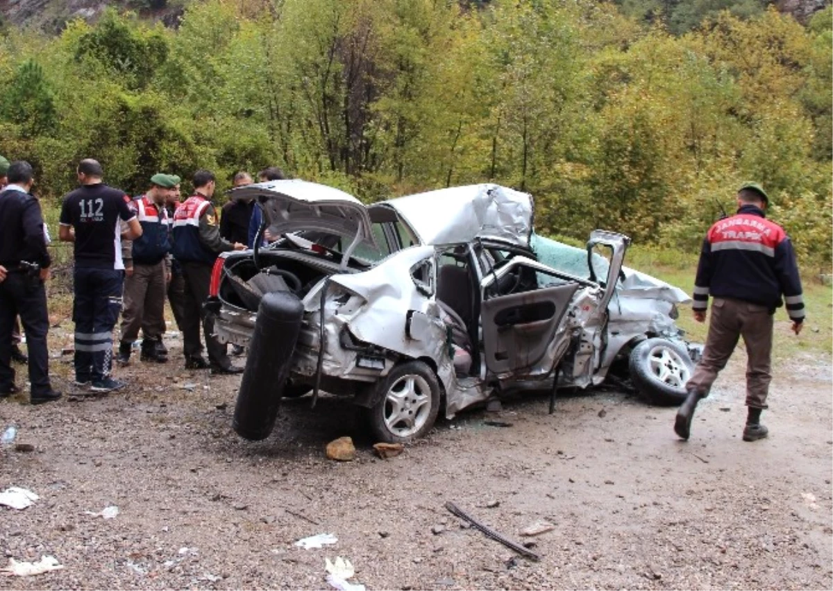 Karabük\'te Trafik Kazası: 1 Ölü, 2 Yaralı