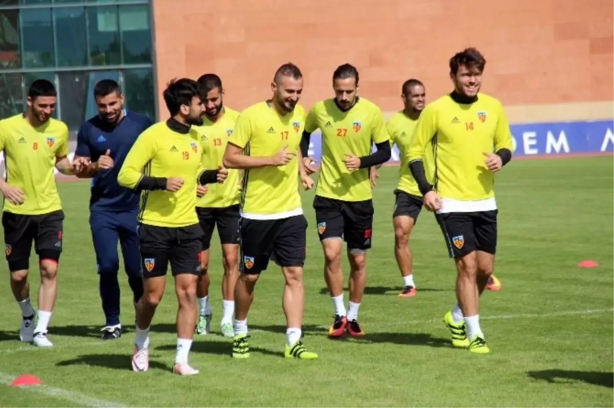 Kayserispor, Beşiktaş\'a Bileniyor