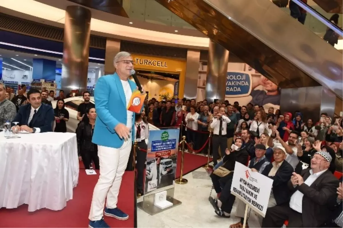 Park Afyon\'da Mercedes Cla 180 Mehmet Ali Erbil ile Sahibini Buldu