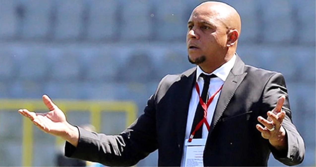 Real Madrid, Roberto Carlos\'un "Hoca Olayım" Teklifini Kabul Etmedi