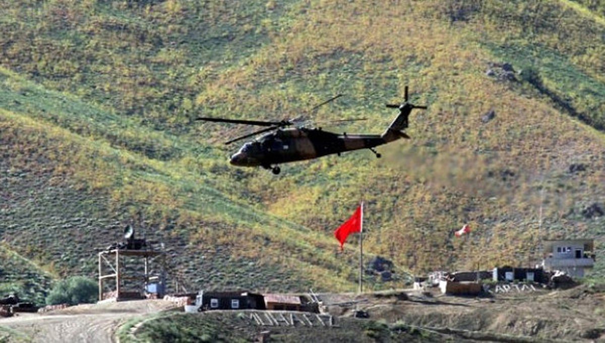 Son Dakika! Diyarbakır'da Helikopterler Bomba Yüklü 3 Aracı Patlattı