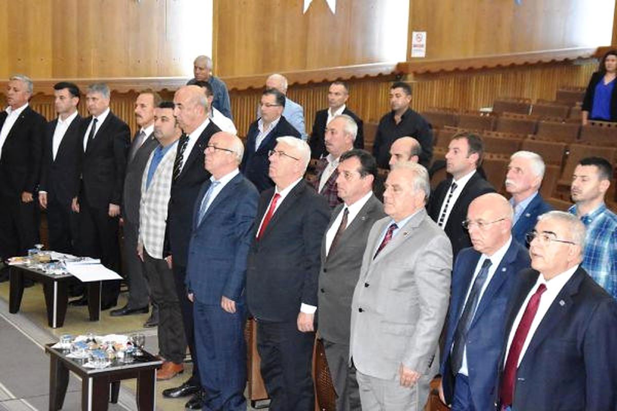 Tekirdağ\'da Belediye Meclis Üyeleri, Gıdadan Zehirlendi