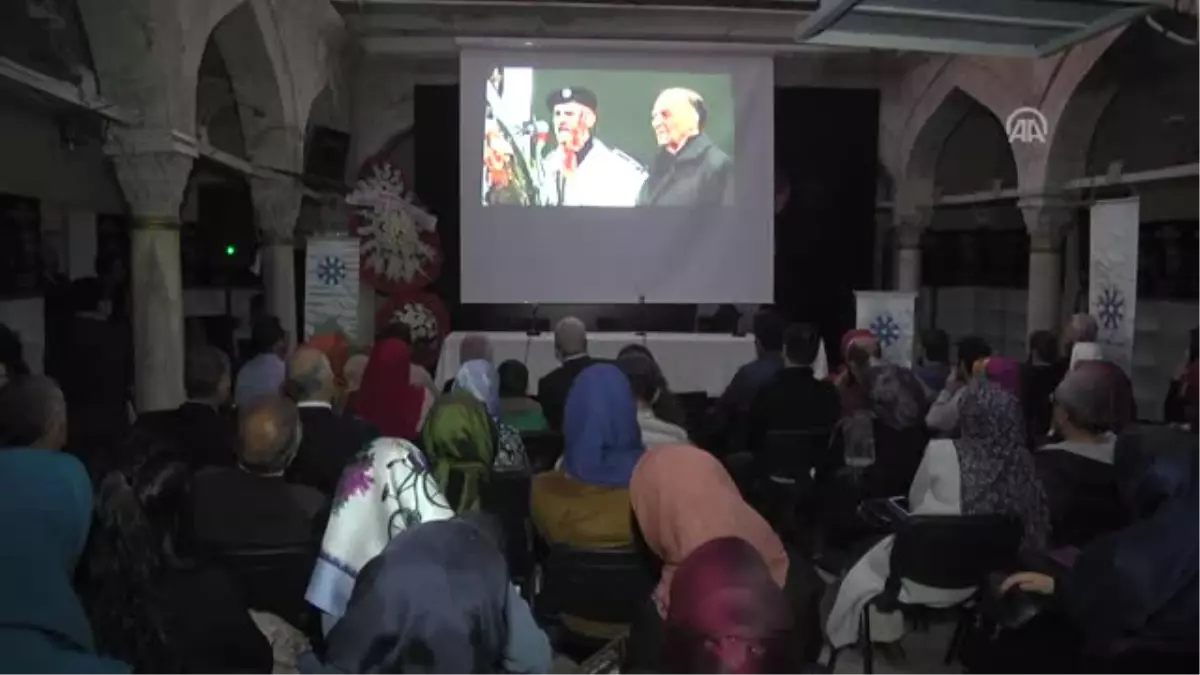 Aliya Izzetbegoviç Vefatının 13. Yılında Anıldı - Istanbul