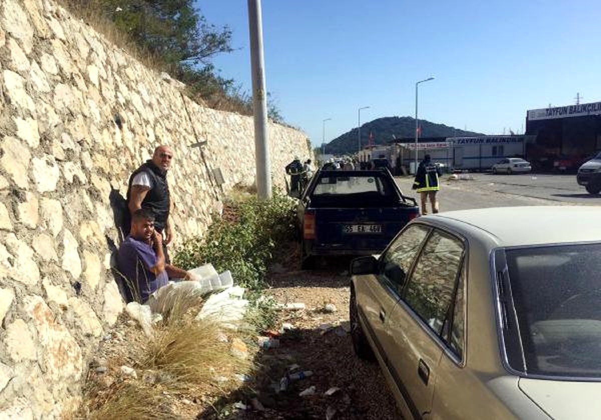 Antalya\'da Teröristler Roketatarla Saldırdı