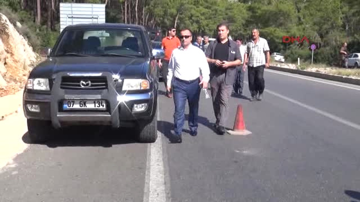 Antalya\'da Teröristler Roketatarla Saldırdı
