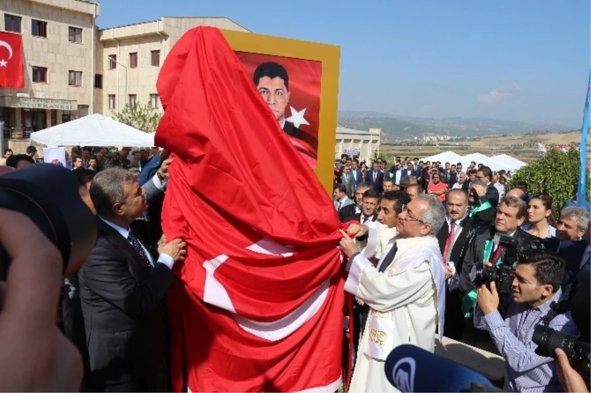 Başbakan Yardımcısı Kaynak: "Dünyanın Üç Büyük Sorunu; Göçmen Sorunu, Terör ve Radikalizmdir"