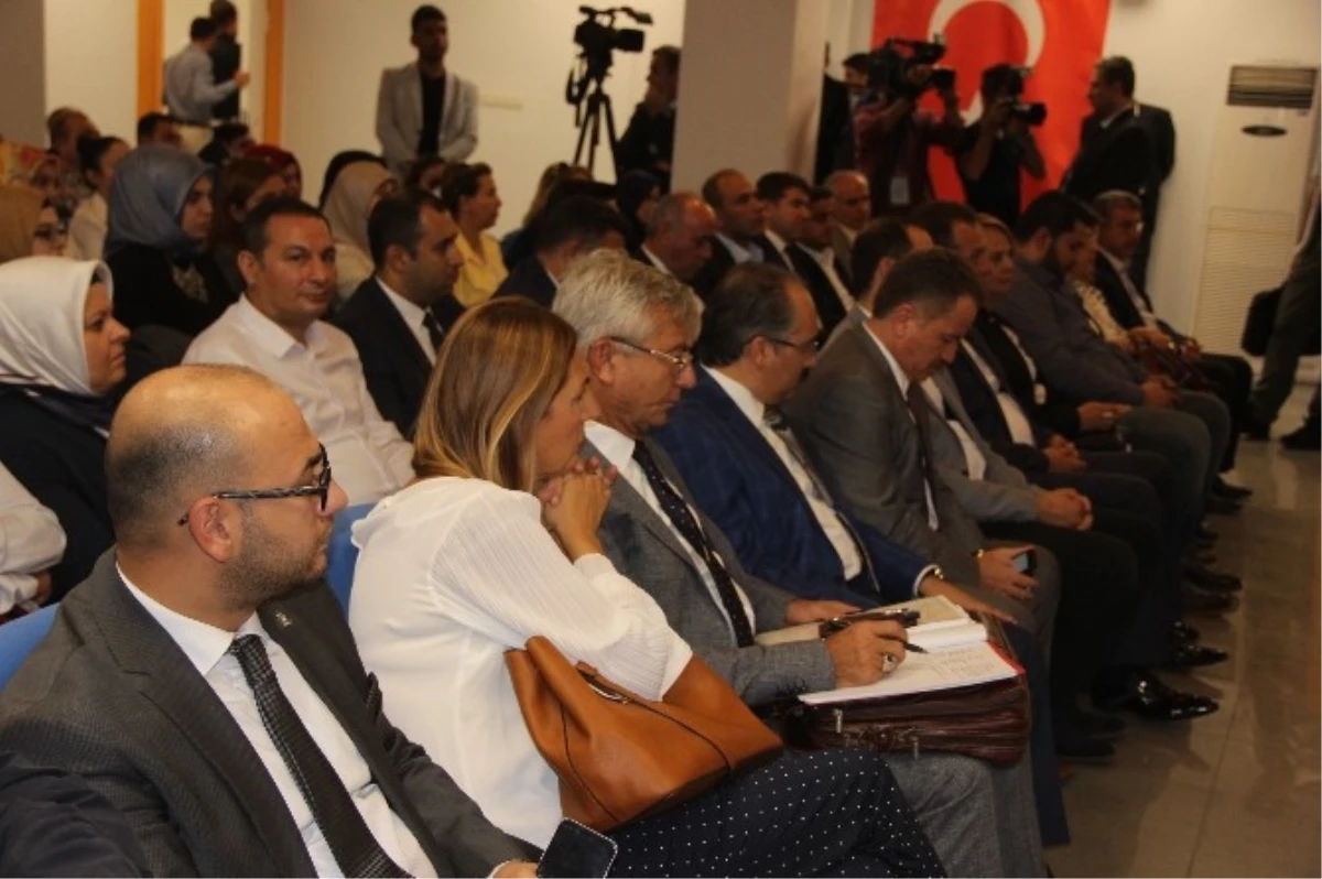 Başbakan Yardımcısı Türkeş\'ten AK Parti İl Başkanlığına Ziyaret