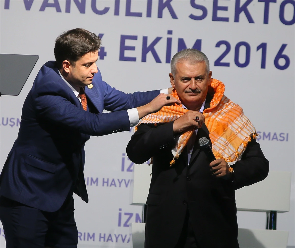 Başbakan Yıldırım İzmir\'de