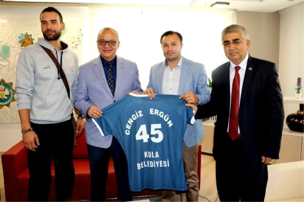 Başkan Ergün, Jeopark Kula Belediyespor\'u Ağırladı