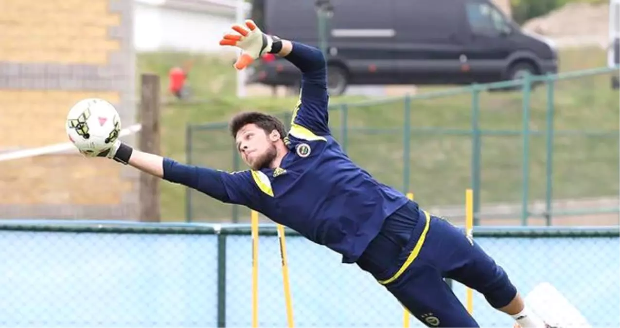 Erten Ersu\'ya Makedonya Milli Takımı\'ndan Teklif Geldi