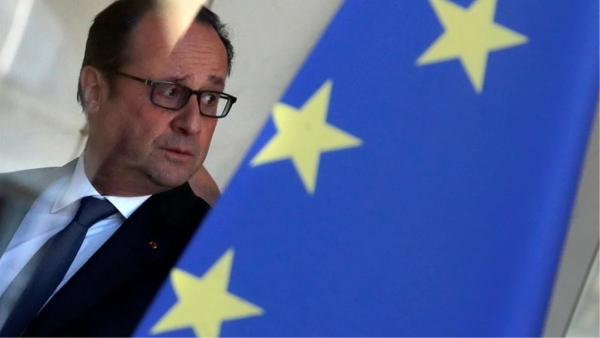 Hollande: İslam ile İlgili Bir Sorun Var
