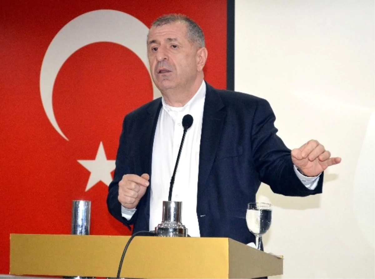 MHP\'li Özdağ\'dan "Darbe ve Terör Kıskacında Bir Türkiye Analizi" Konferansı