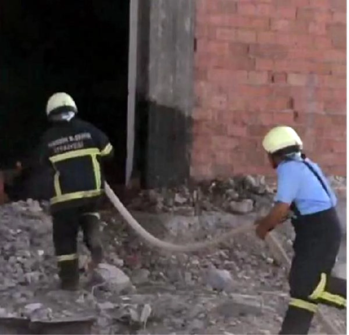 Nusaybin\'de İmha Sırasında Başka Evdeki İkinci Bomba Patladı