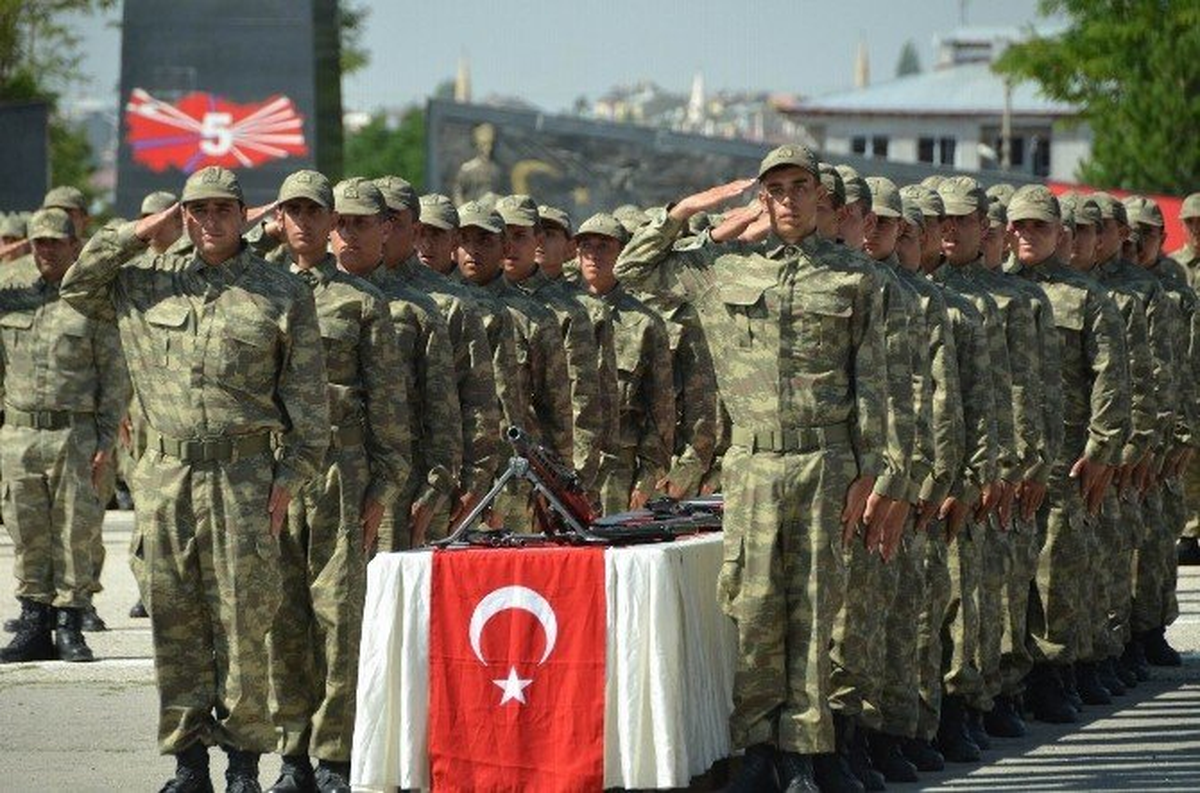 Sivas\'ta Acemi Erler Yemin Etti