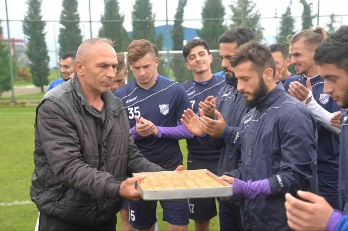 Taraftarlardan Orduspor\'a Moral Ziyareti