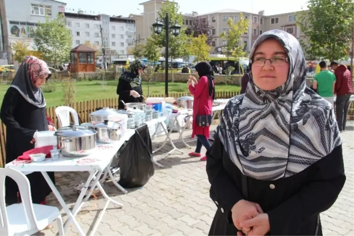 Vanlı Kadınlardan \'Halep\' İçin Kermes