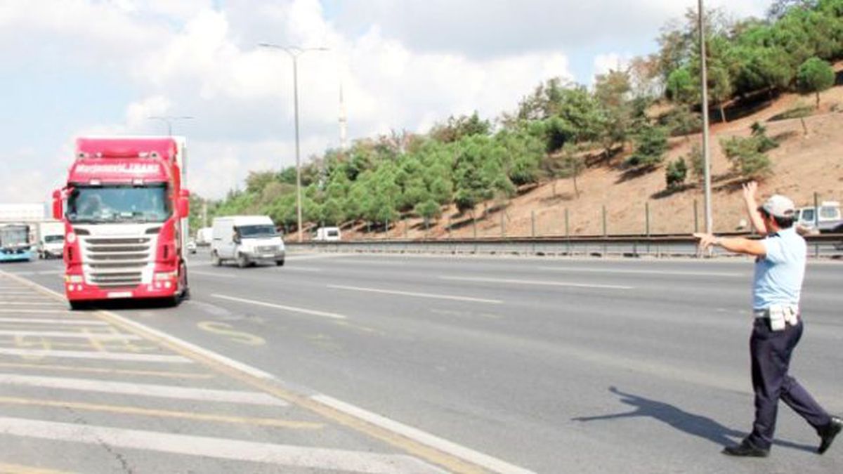 Fatih Sultan Mehmet Köprüsü'nden Kaçak Geçişin Cezası 500 Lira Oluyor