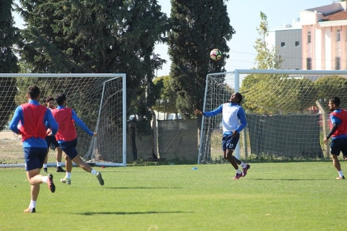 Akhisar Belediyespor, Trabzonspor\'un Konuğu Oluyor