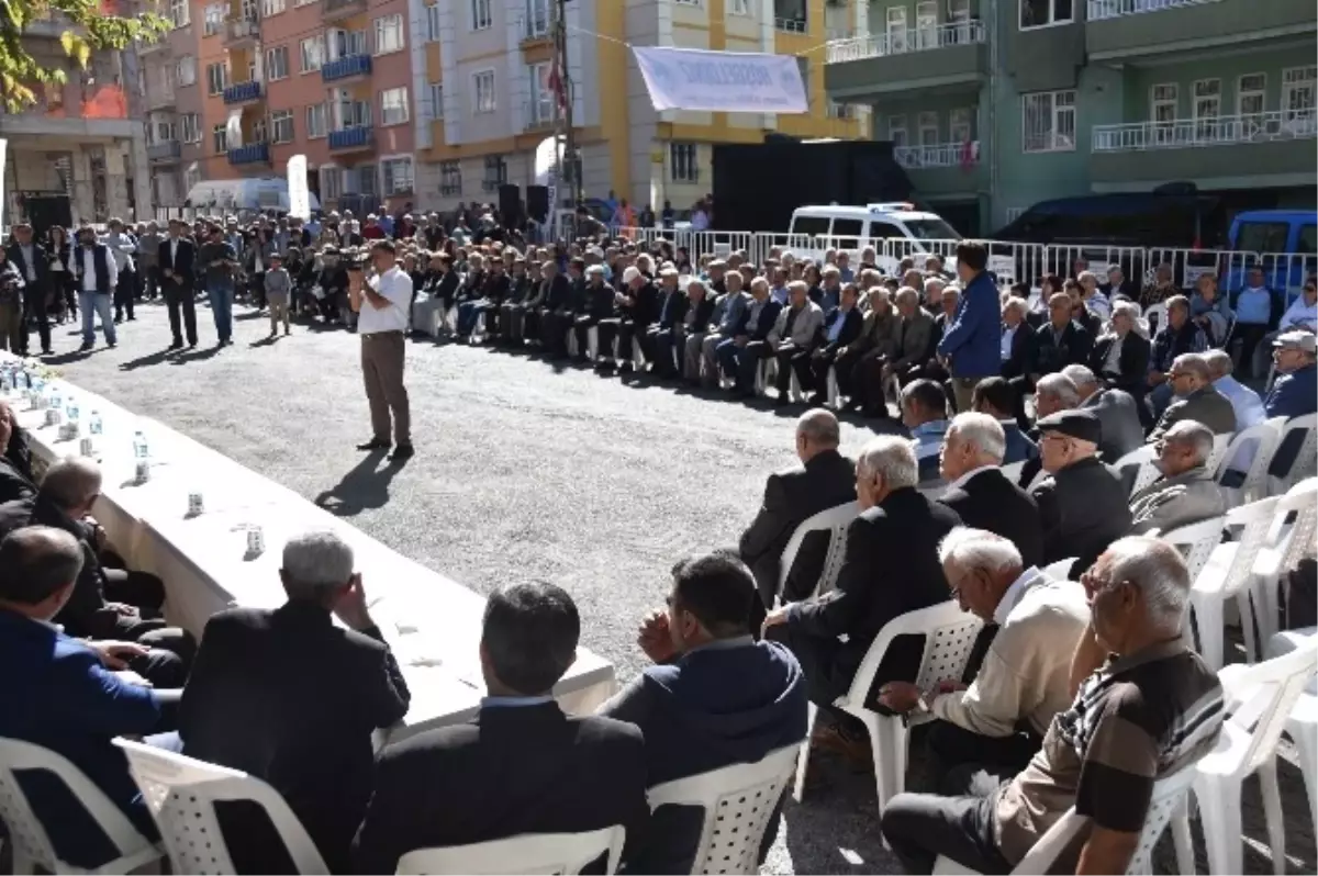 Battalgazi Belediyesi\'nin Aşure Etkinliği Yoğun İlgi Gördü