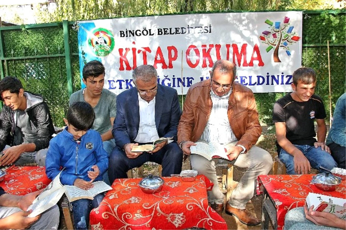 Bingöl Belediyesi\'nce Kitap Okuma Etkinliği Düzenlendi