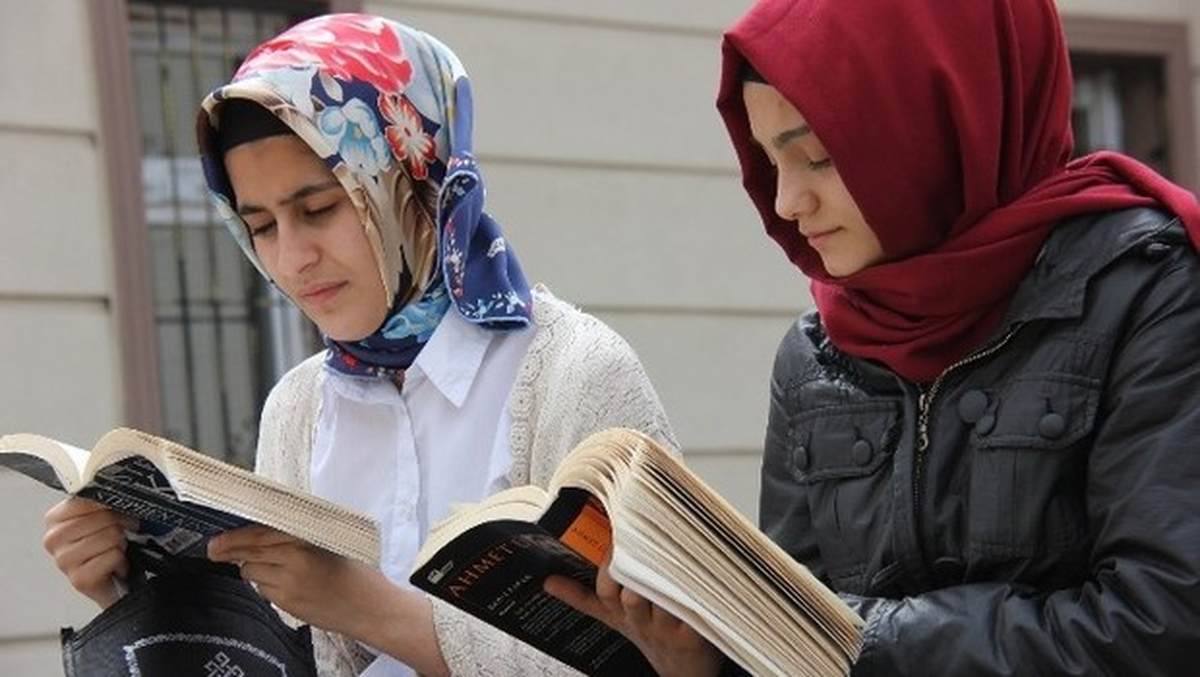Bingöl\'de Kitap Okuma Etkinliği