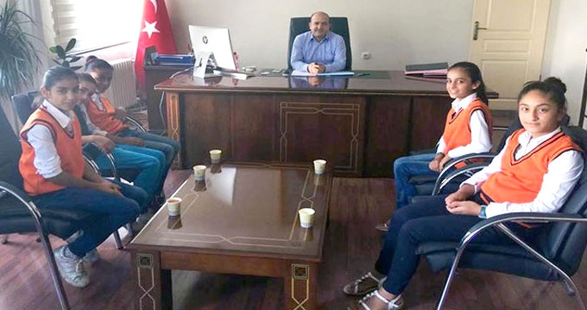 Dargeçit Belediyesine Kayyum Olarak Atanan Kaymakam Kızların İstediği Parkı 4 Günde Yaptırdı