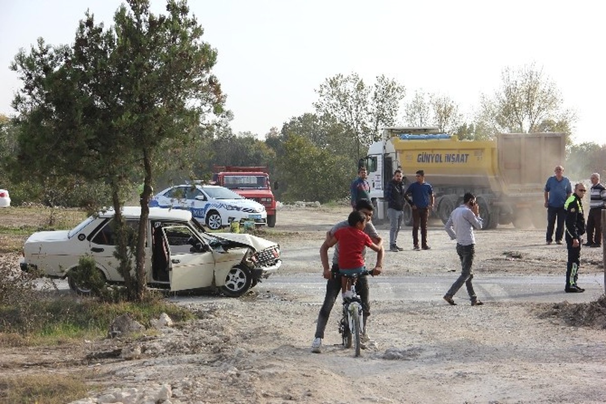 Edirne\'de Trafik Kazası: 2 Yaralı