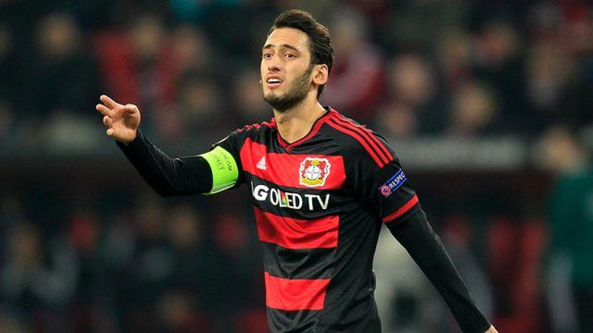 Hakan Çalhanoğlu\'nun Golü Leverkusen\'e Yetmedi