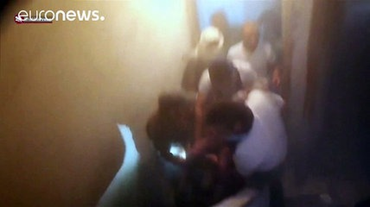 Halep\'in Doğusunda Çocuklara Bomba Yağıyor