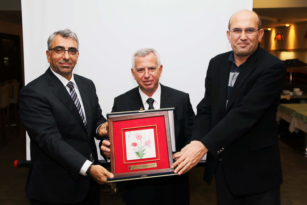 Hüseyin Şairoğlu Pancar\'da bayrağı devretti