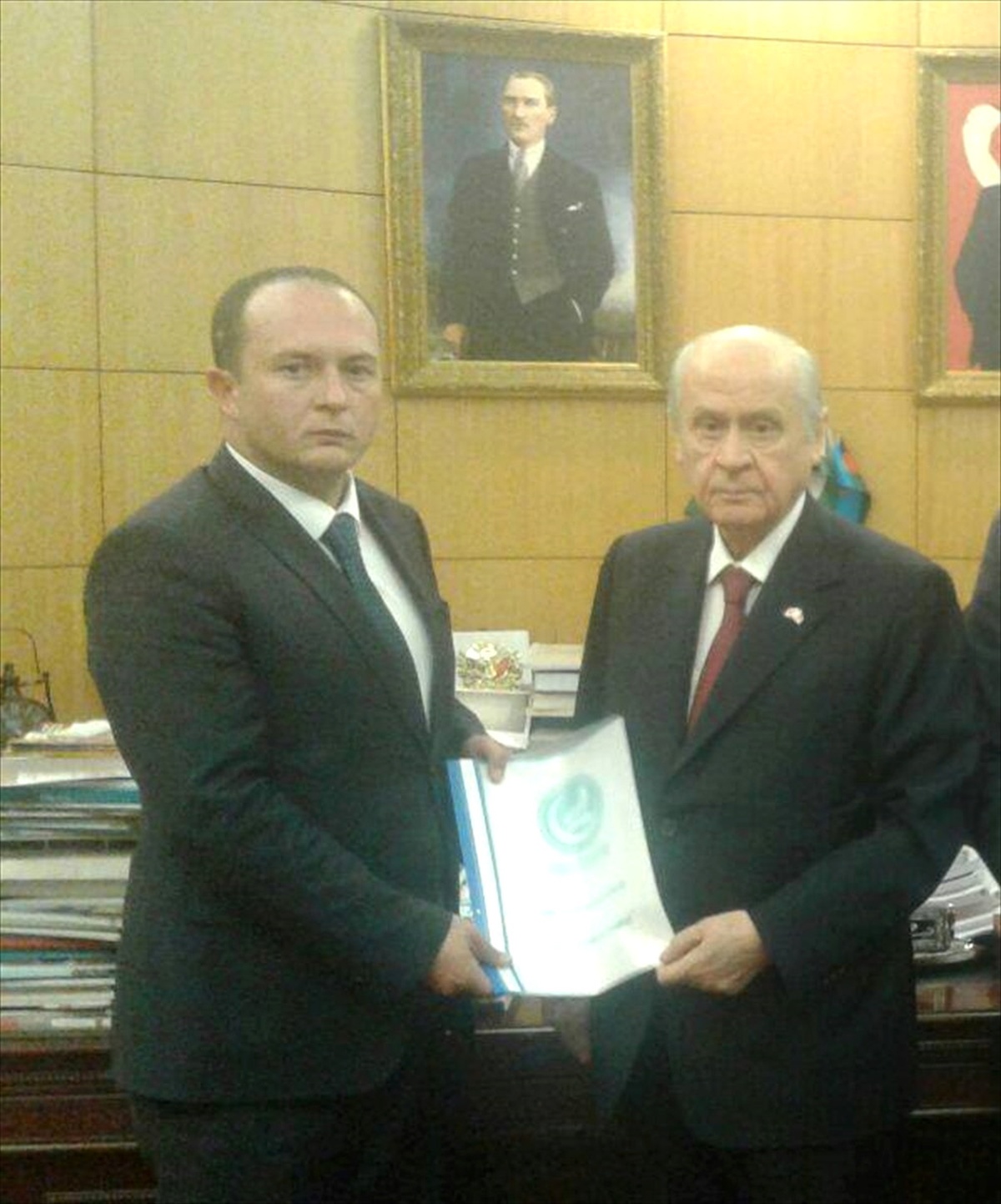 İl Başkanlığı Tapusu Bahçeli\'ye Verildi