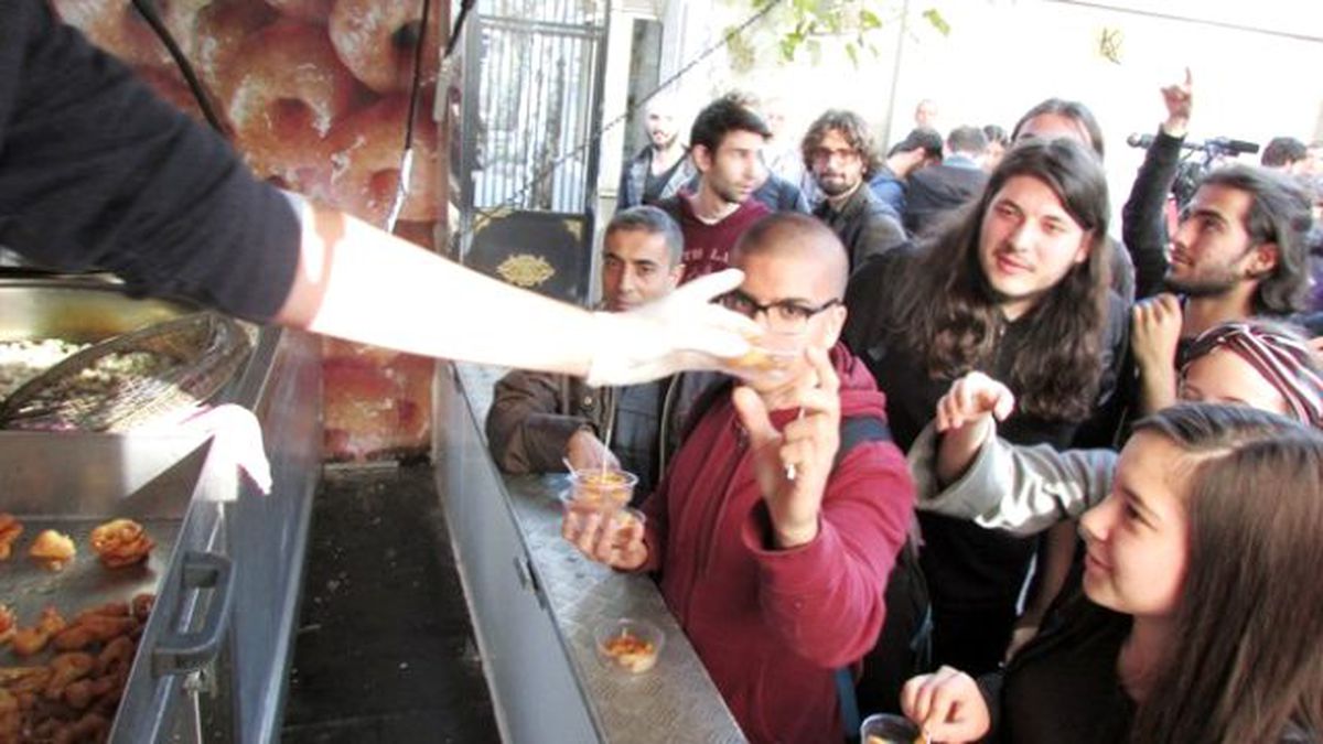 Kadıköy Anadolu\'da Lokmalı Eylem