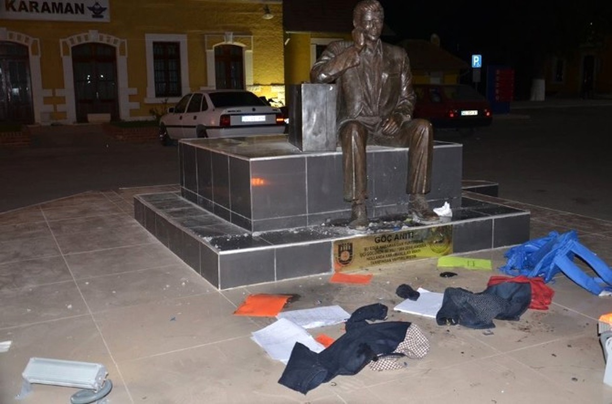 Karaman\'da Fünye ile Patlatılan Sırt Çantasından Kıyafet Çıktı