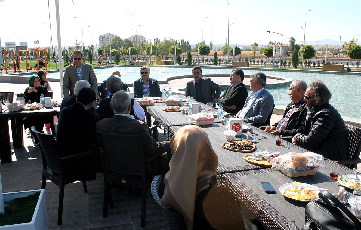 Karaman\'da Kent Konseyi Yürütme Kurulu Tanışma Toplantısı