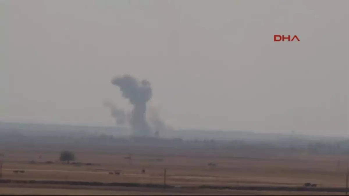 Kilis - Fırtına Obüsleri ve Çok Namlulu Roket Atar'lar Ile Işid Hedefleri Vuruluyor